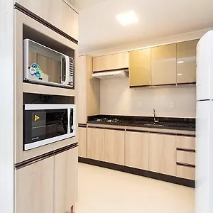 Apartamento Aluguel De 2 Quartos Sendo 1 6 Pessoas Em Bombas, Bombinhas